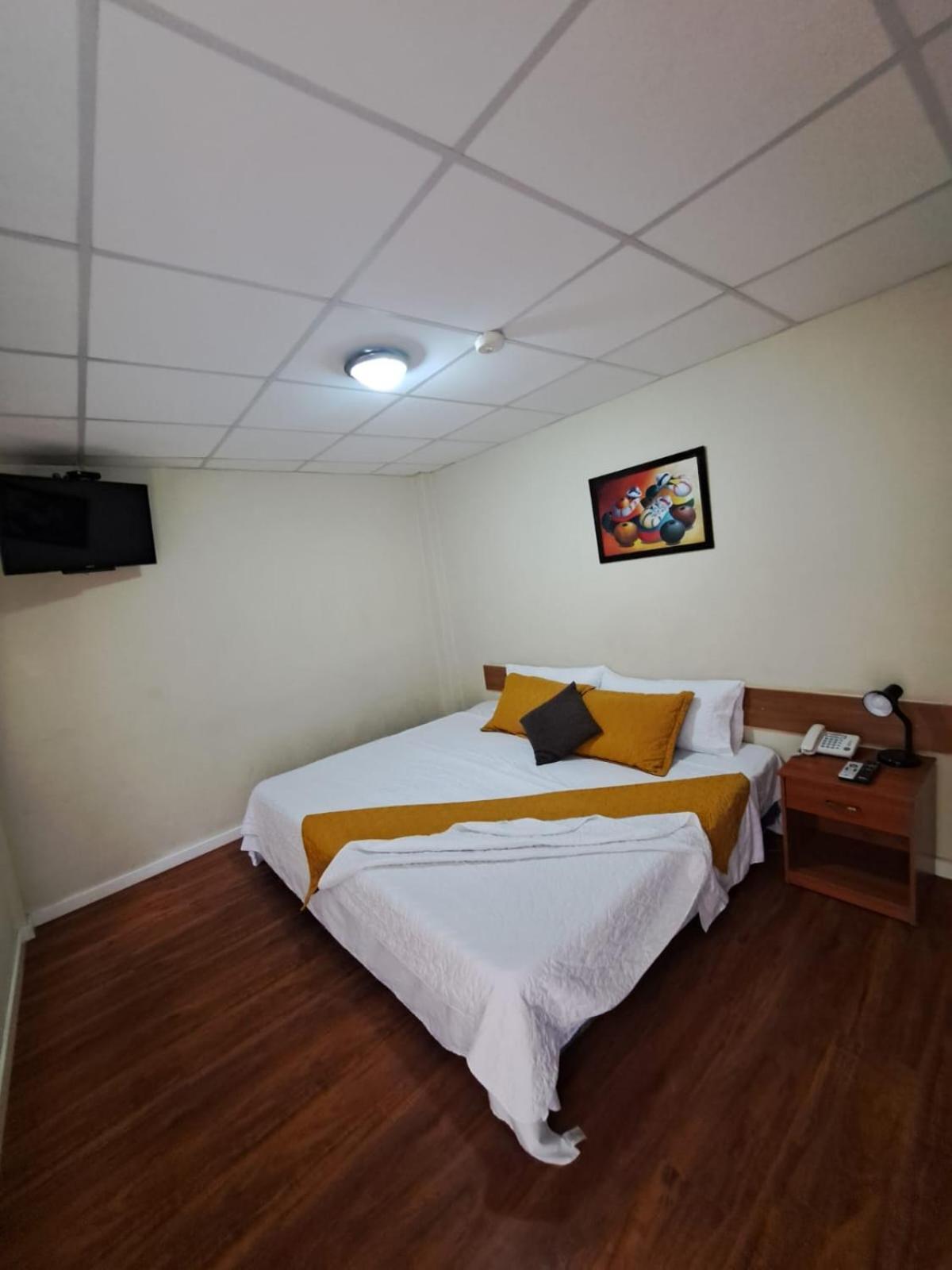 Hotel Mariscal Inn & Suite Cuenca Exteriör bild
